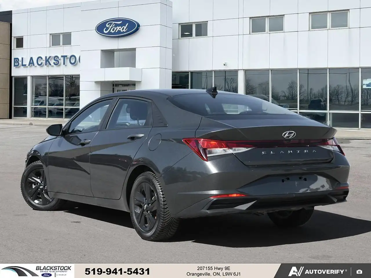 Hyundai ELANTRA снимка Hyundai ELANTRA