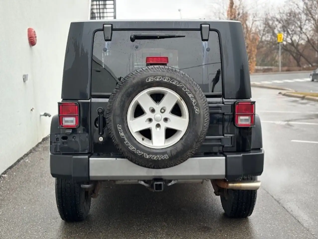 Jeep Wrangler photo Jeep Wrangler