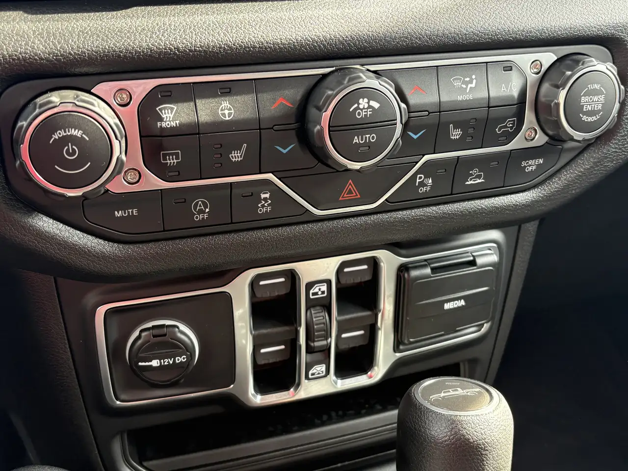 Jeep Gladiator photo Jeep Gladiator