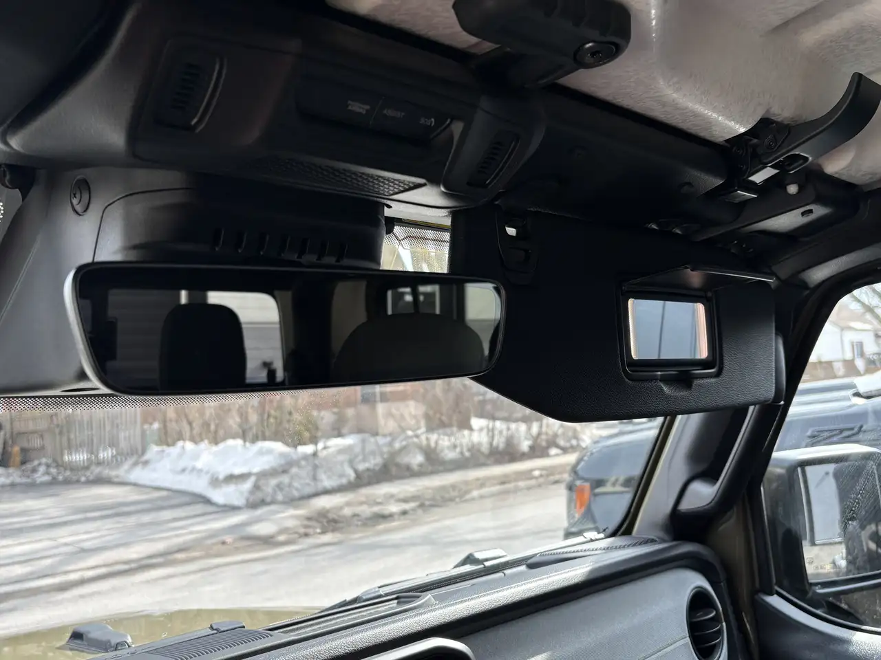 Jeep Gladiator photo Jeep Gladiator