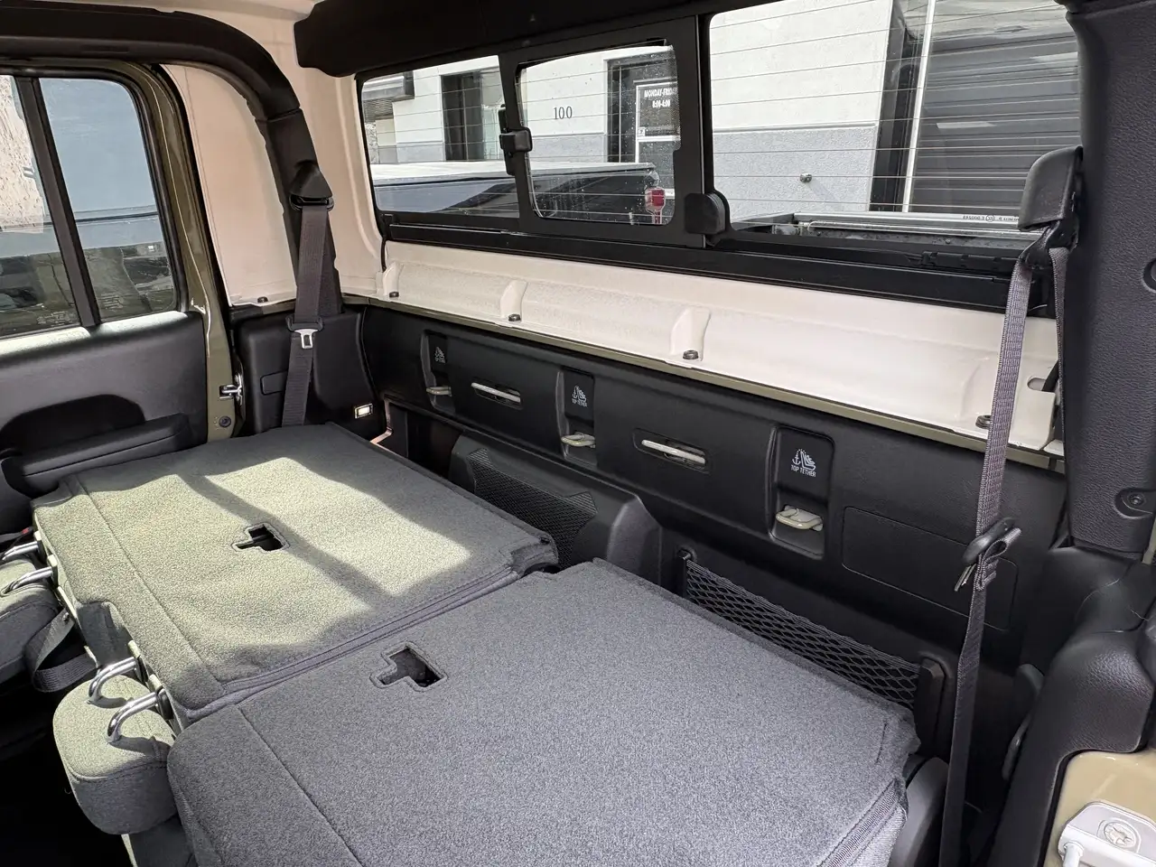 Jeep Gladiator photo Jeep Gladiator