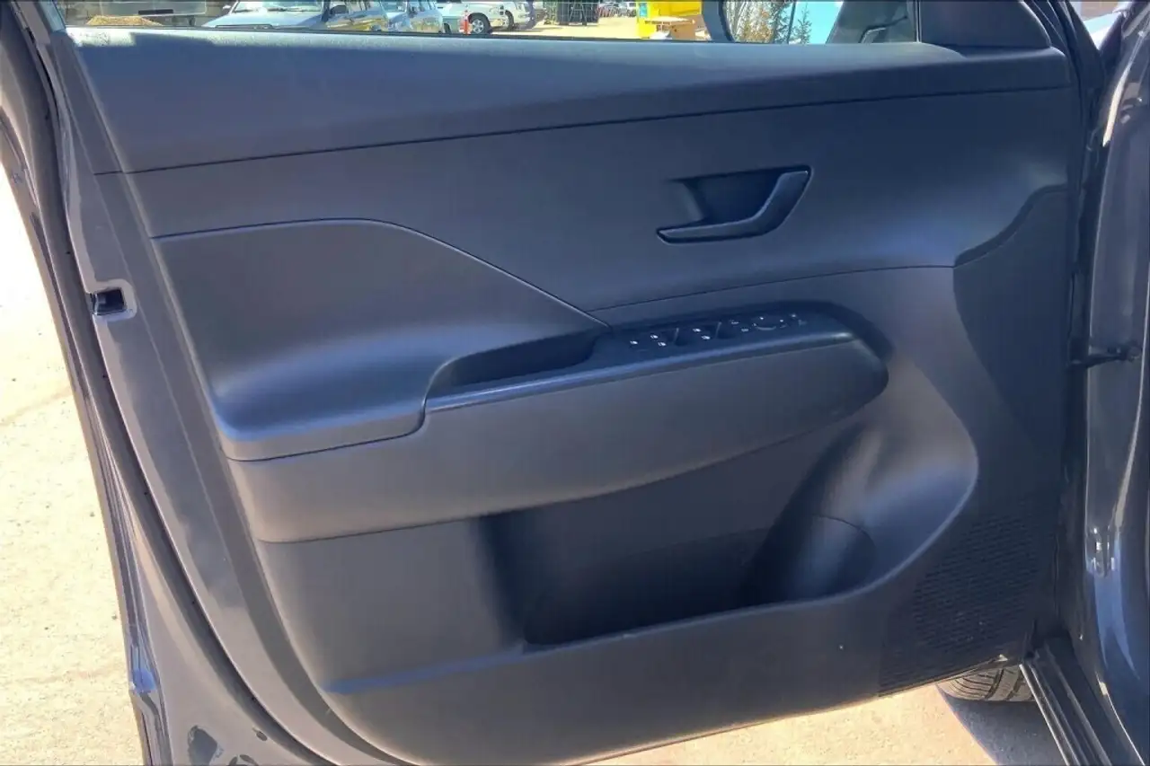 Hyundai KONA снимка Hyundai KONA