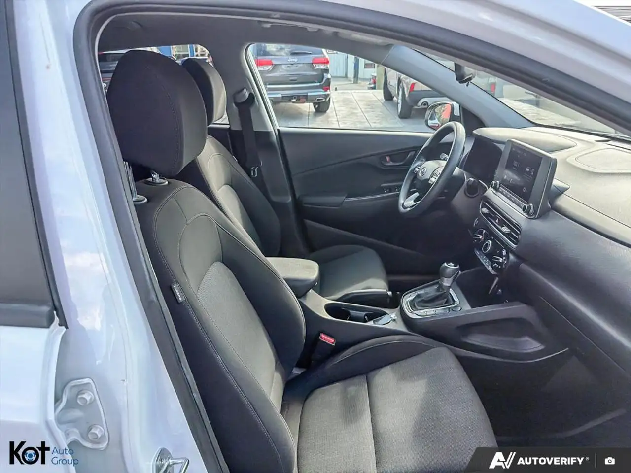 Hyundai KONA снимка Hyundai KONA