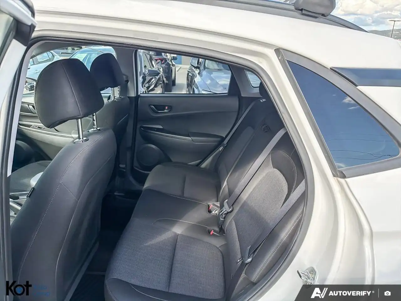Hyundai KONA снимка Hyundai KONA