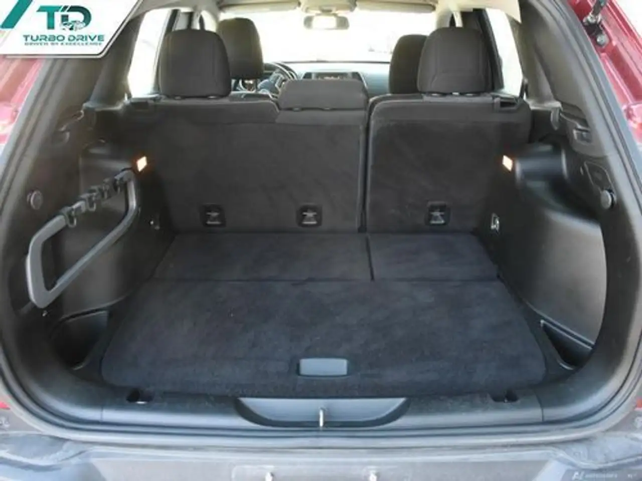 Jeep Cherokee снимка Jeep Cherokee