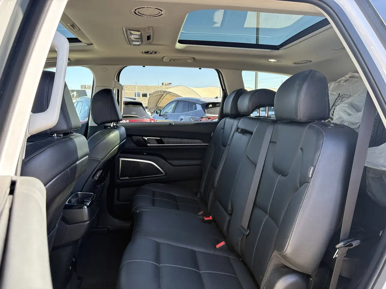 Kia Telluride снимка Kia Telluride