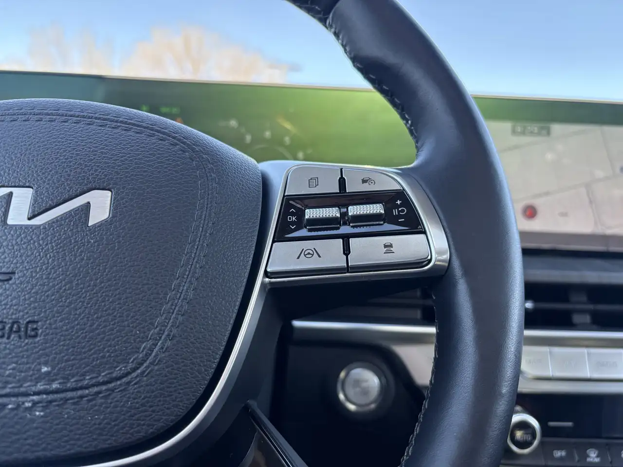 Kia Telluride снимка Kia Telluride