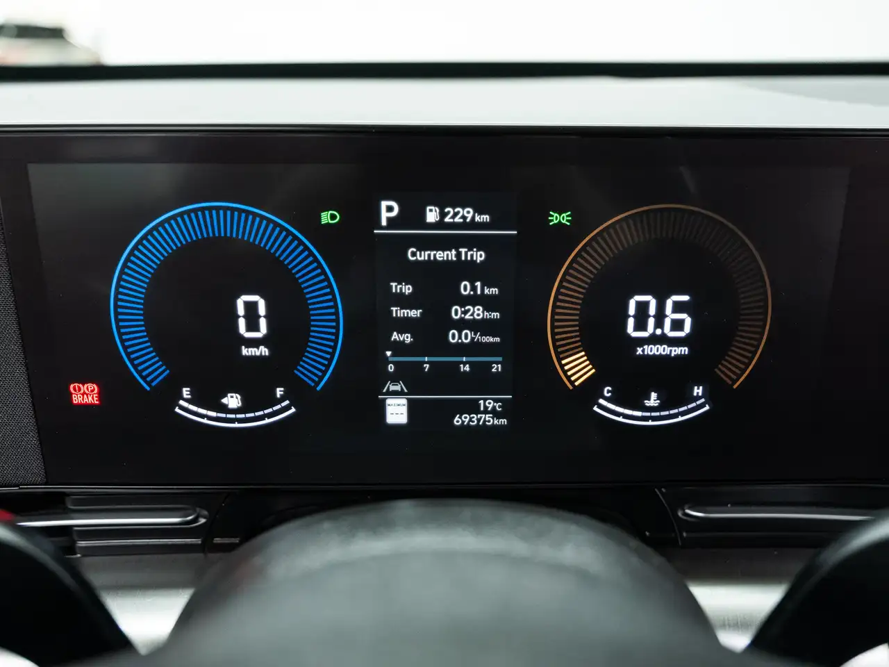 Hyundai KONA снимка Hyundai KONA