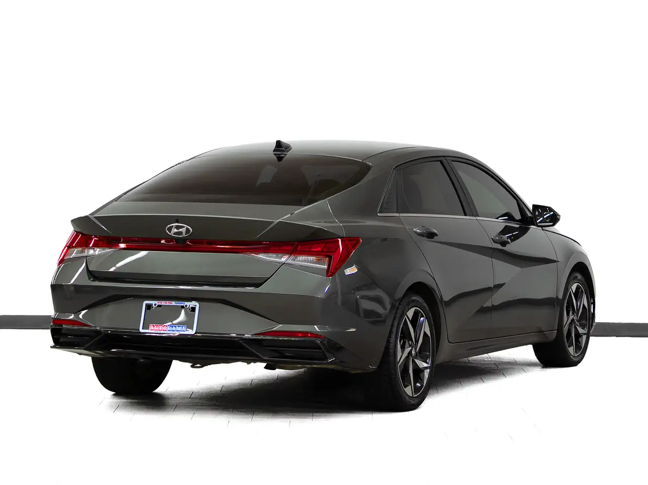 Hyundai ELANTRA снимка Hyundai ELANTRA