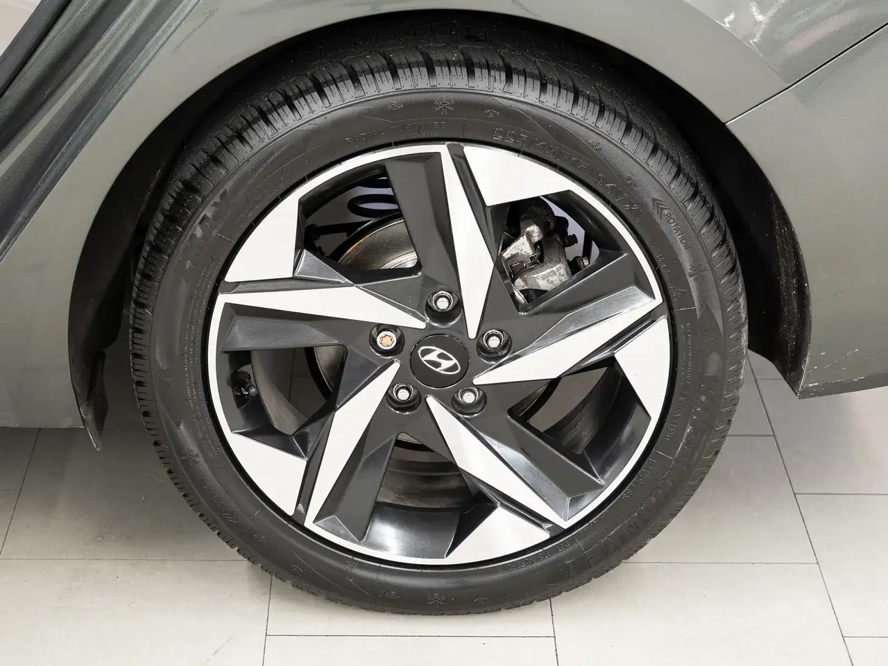 Hyundai ELANTRA снимка Hyundai ELANTRA
