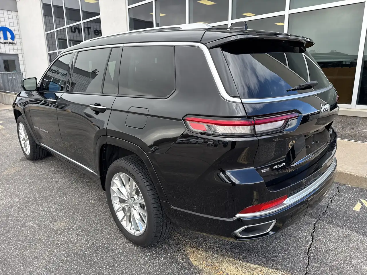 Jeep Grand Cherokee снимка Jeep Grand Cherokee