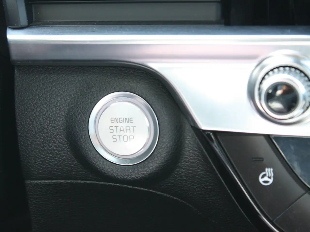 Kia Telluride снимка Kia Telluride