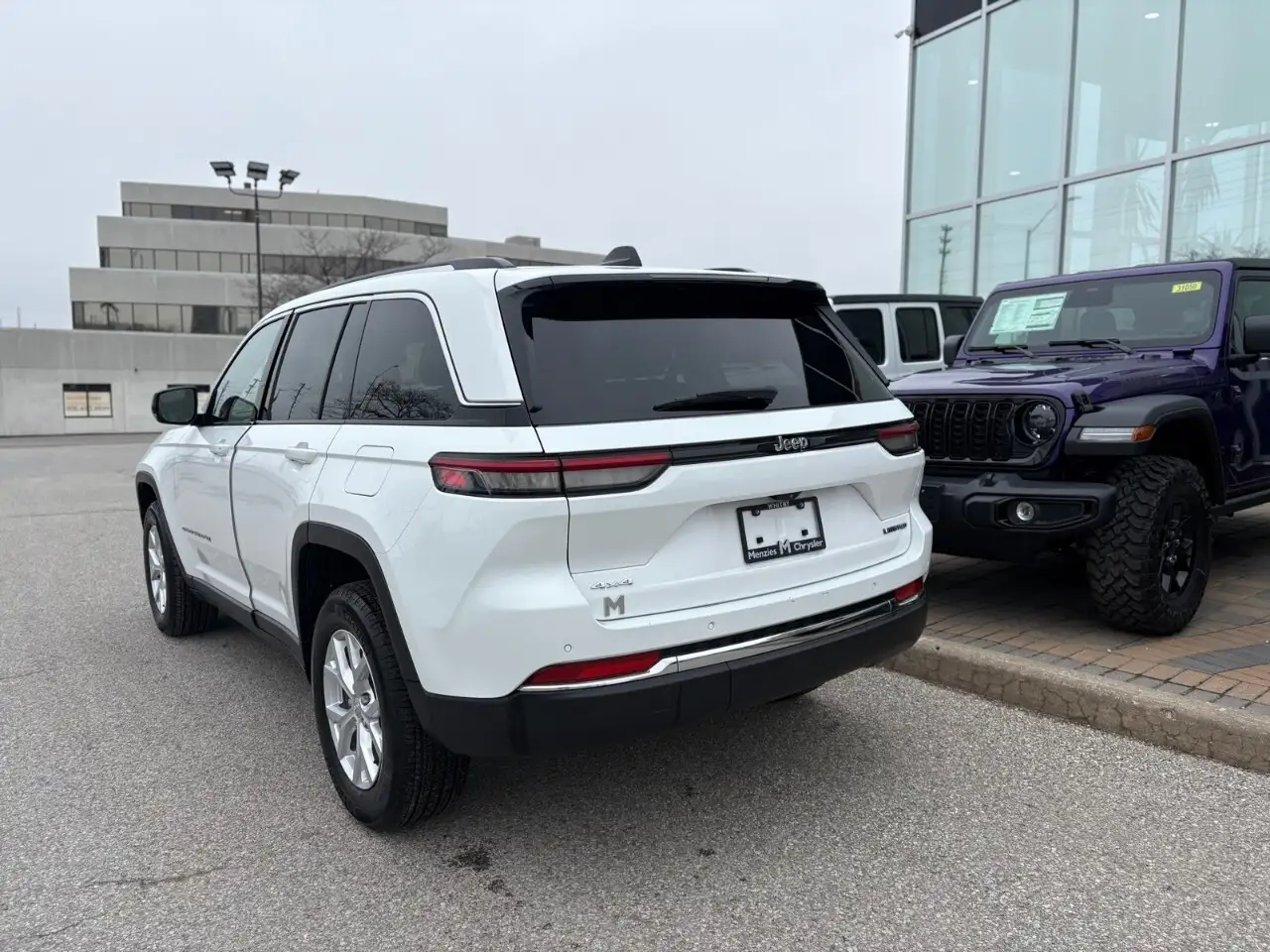 Jeep Grand Cherokee снимка Jeep Grand Cherokee