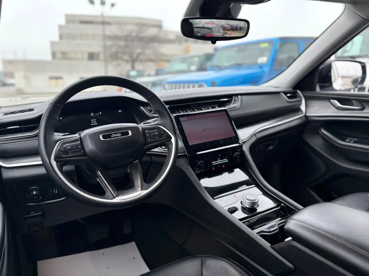Jeep Grand Cherokee снимка Jeep Grand Cherokee