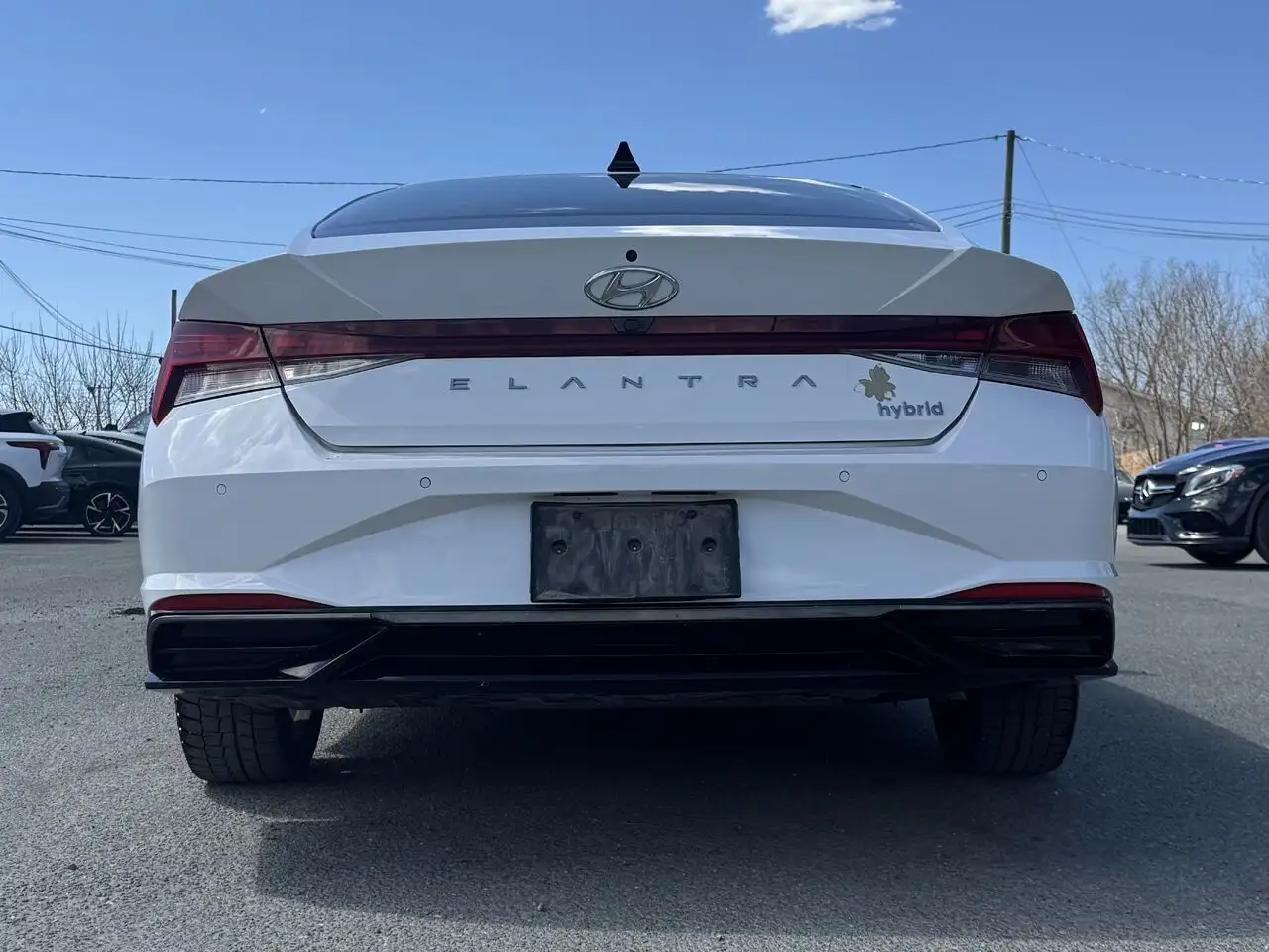 Hyundai ELANTRA photo Hyundai ELANTRA