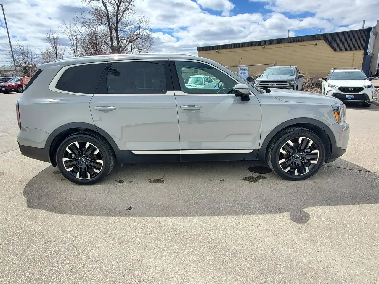 Kia Telluride снимка Kia Telluride