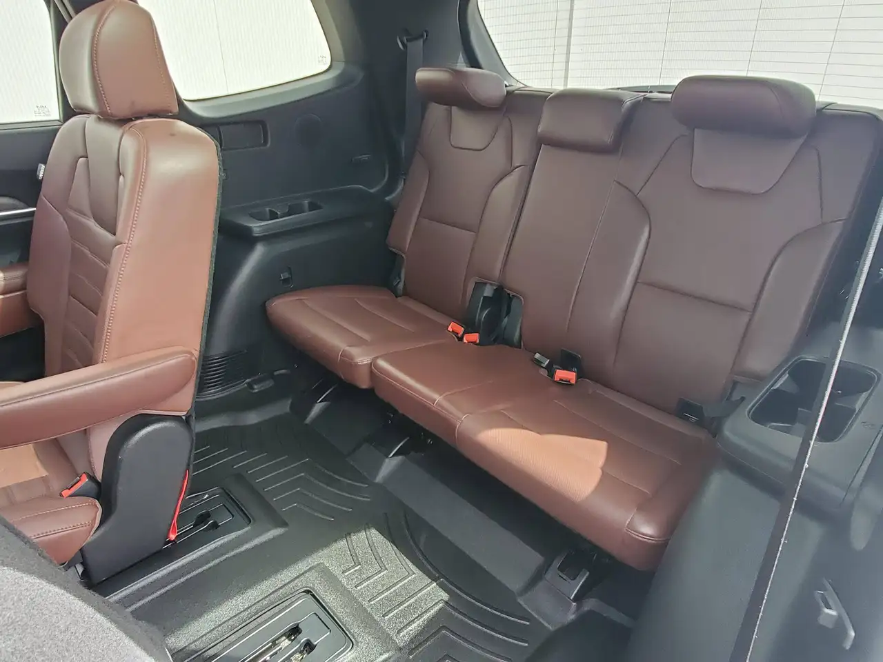 Kia Telluride снимка Kia Telluride