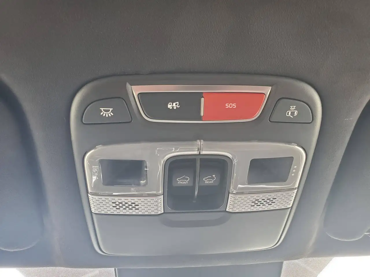 Kia Telluride снимка Kia Telluride