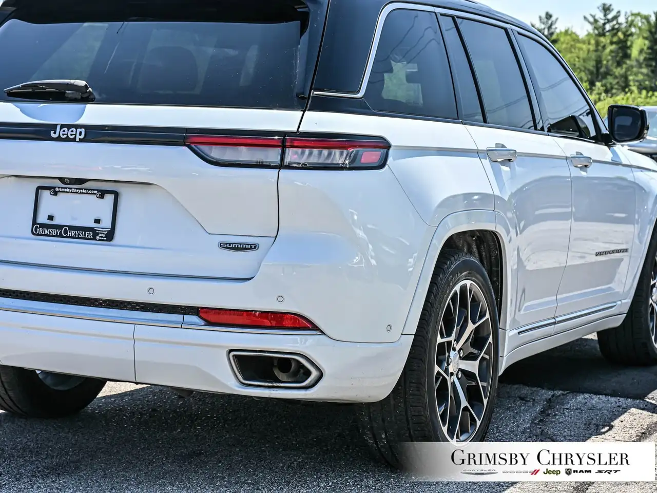 Jeep Grand Cherokee снимка Jeep Grand Cherokee