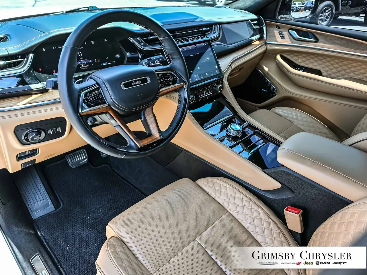 Jeep Grand Cherokee снимка Jeep Grand Cherokee