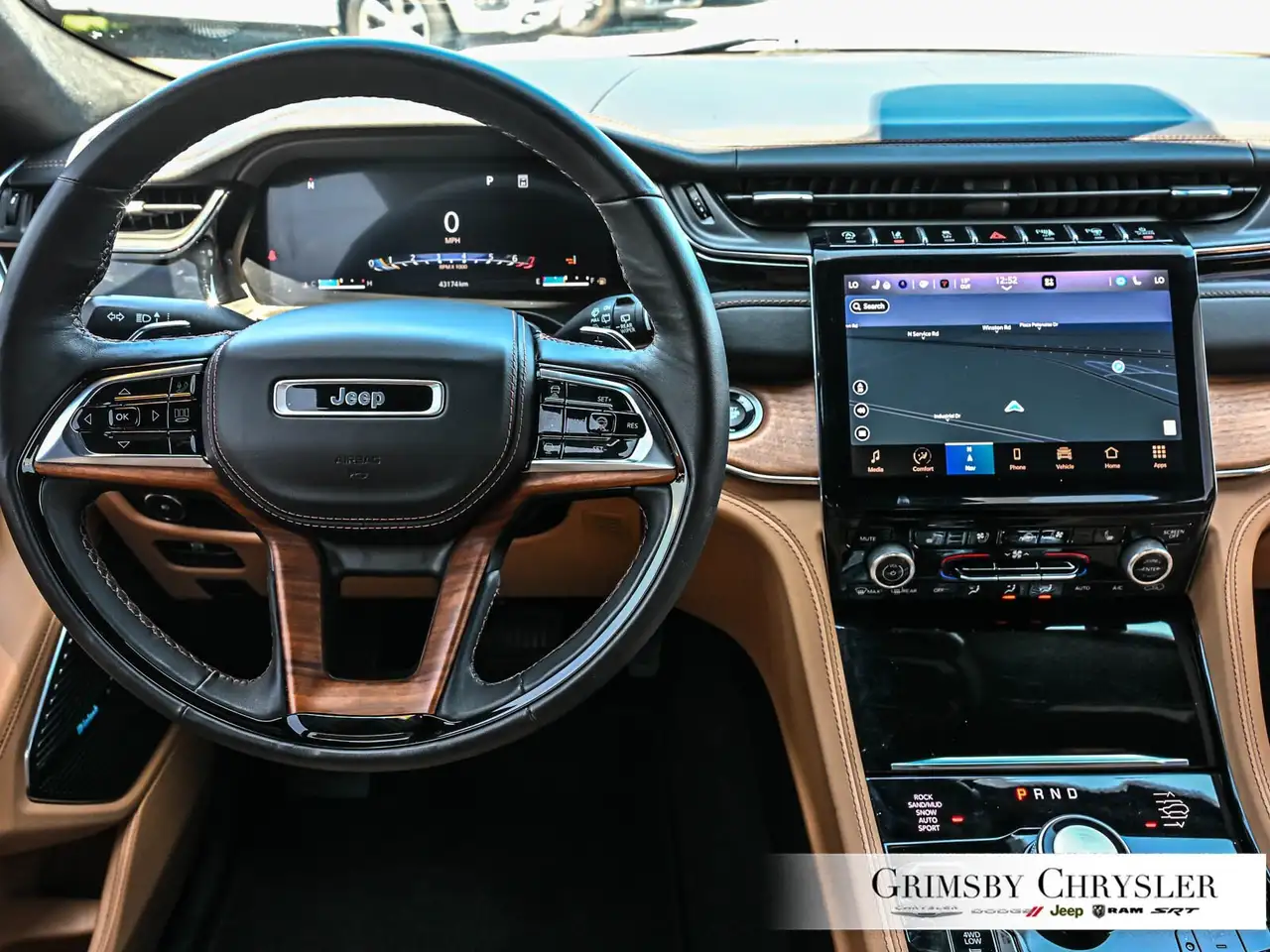 Jeep Grand Cherokee снимка Jeep Grand Cherokee