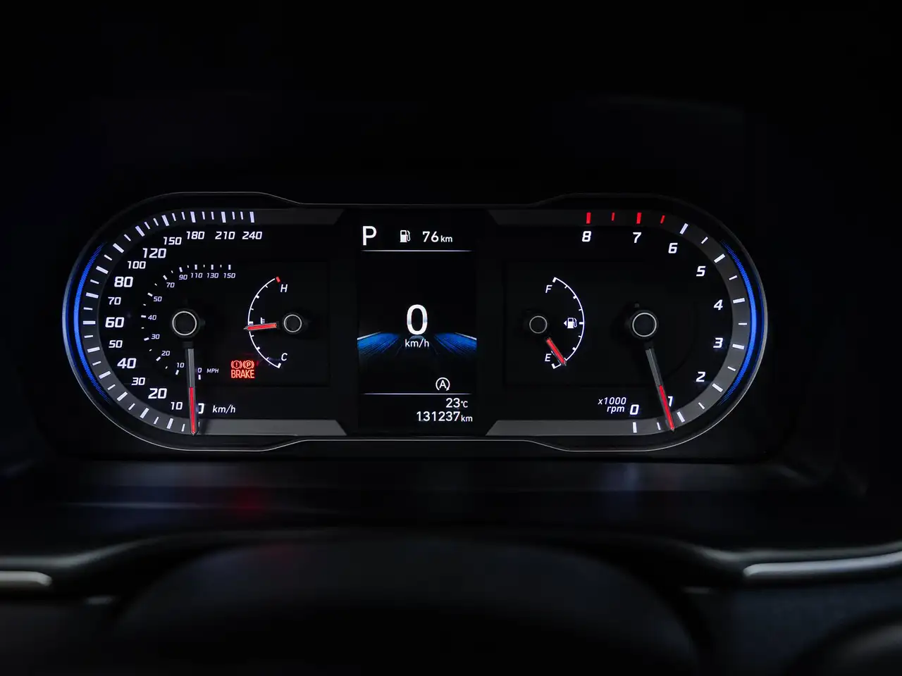 Hyundai TUCSON снимка Hyundai TUCSON