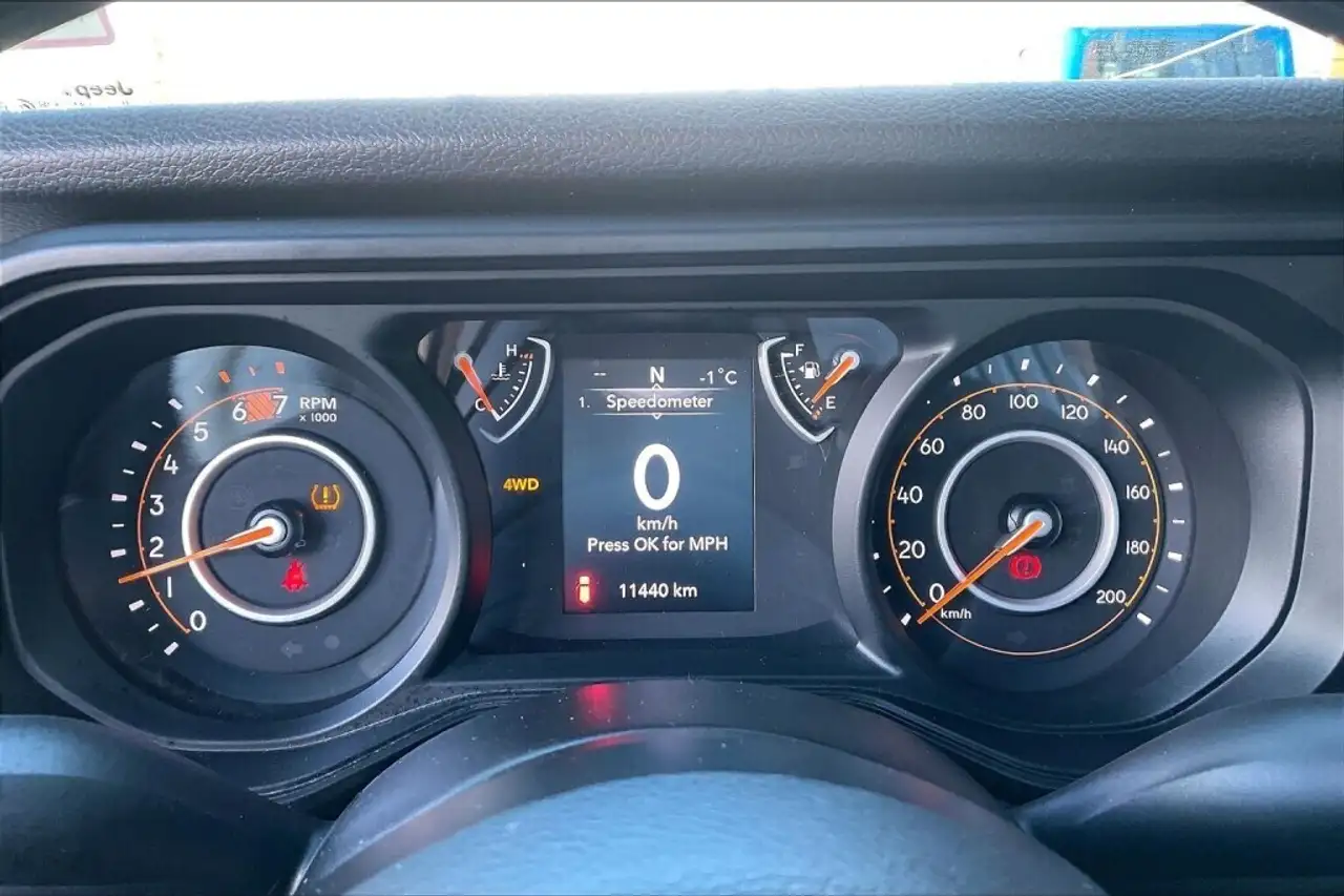 Jeep Wrangler снимка Jeep Wrangler