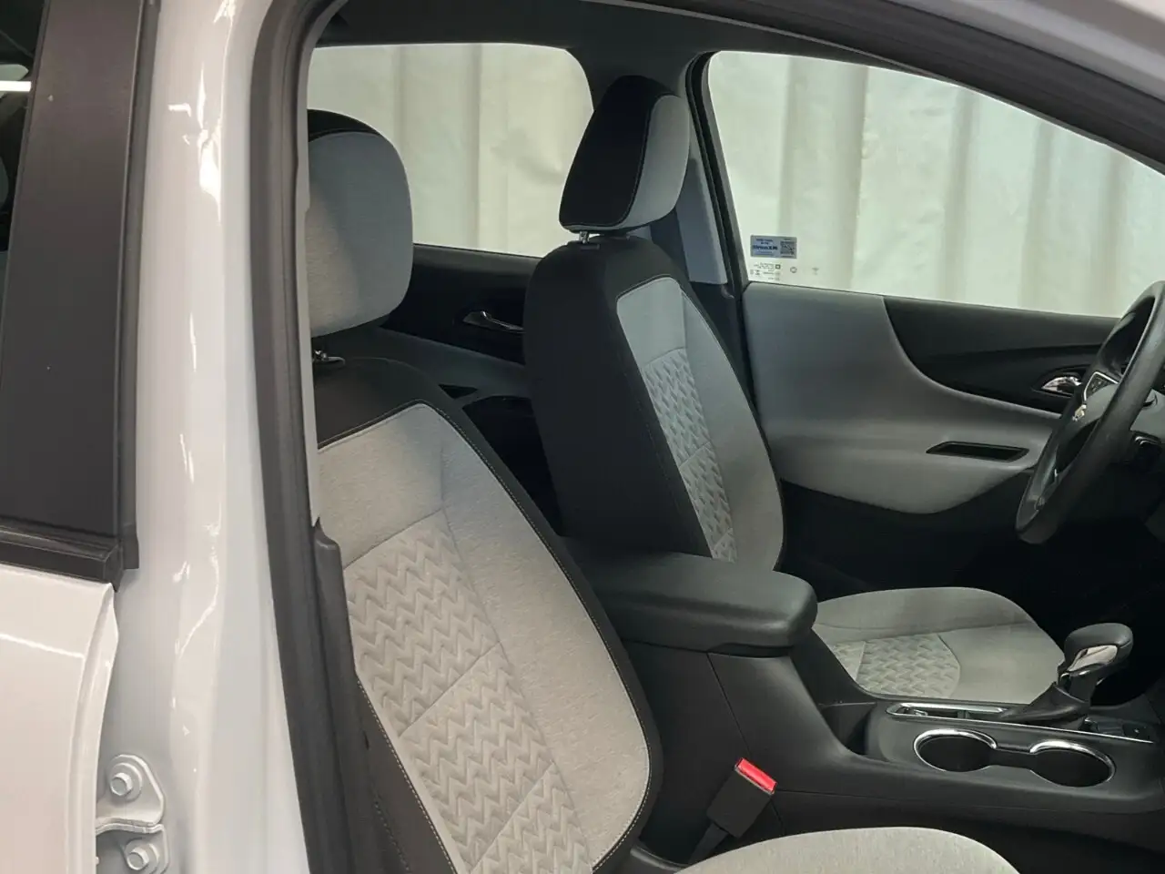 Chevrolet Equinox снимка Chevrolet Equinox