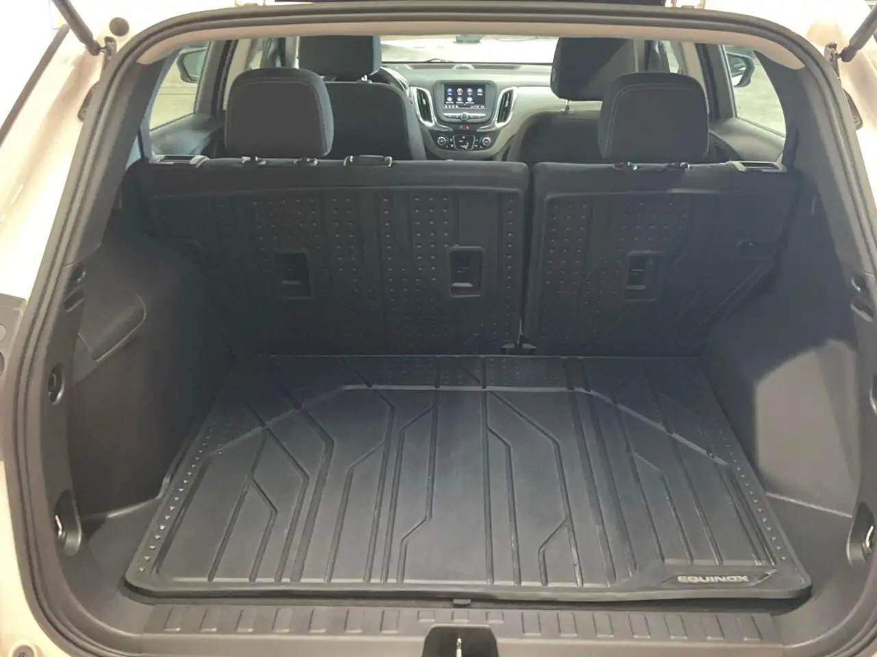 Chevrolet Equinox снимка Chevrolet Equinox