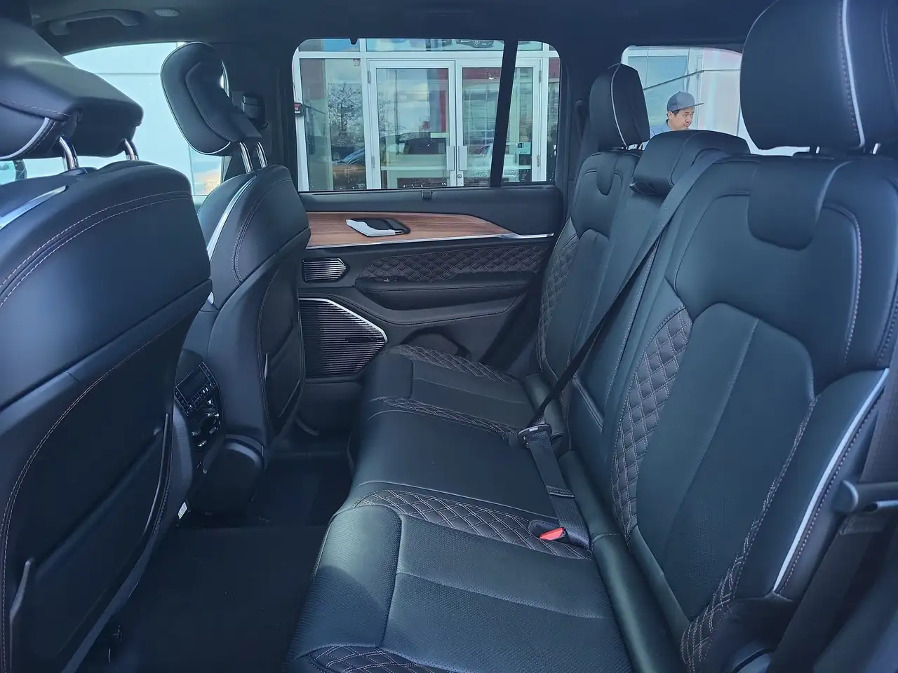 Jeep Grand Cherokee снимка Jeep Grand Cherokee