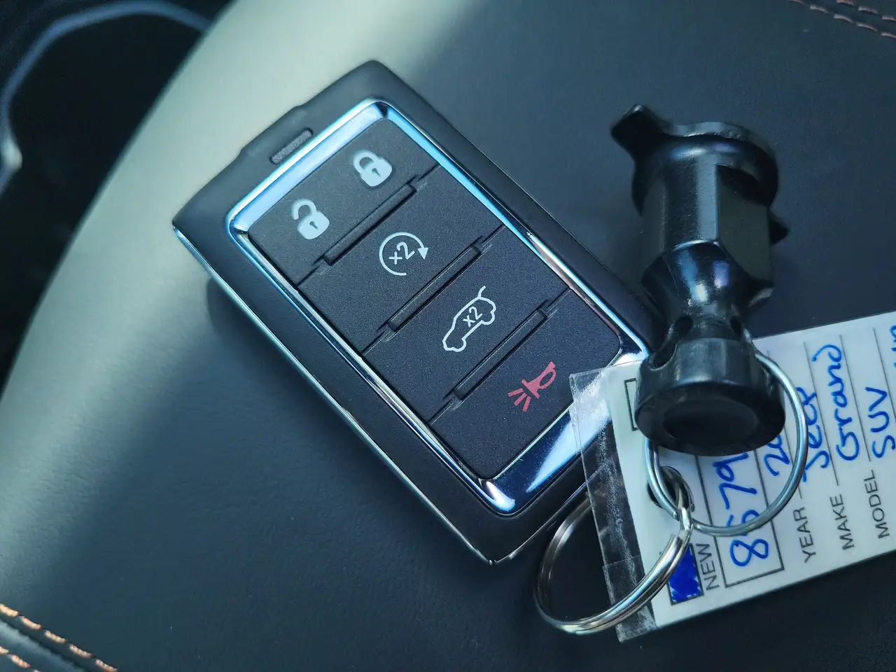 Jeep Grand Cherokee снимка Jeep Grand Cherokee