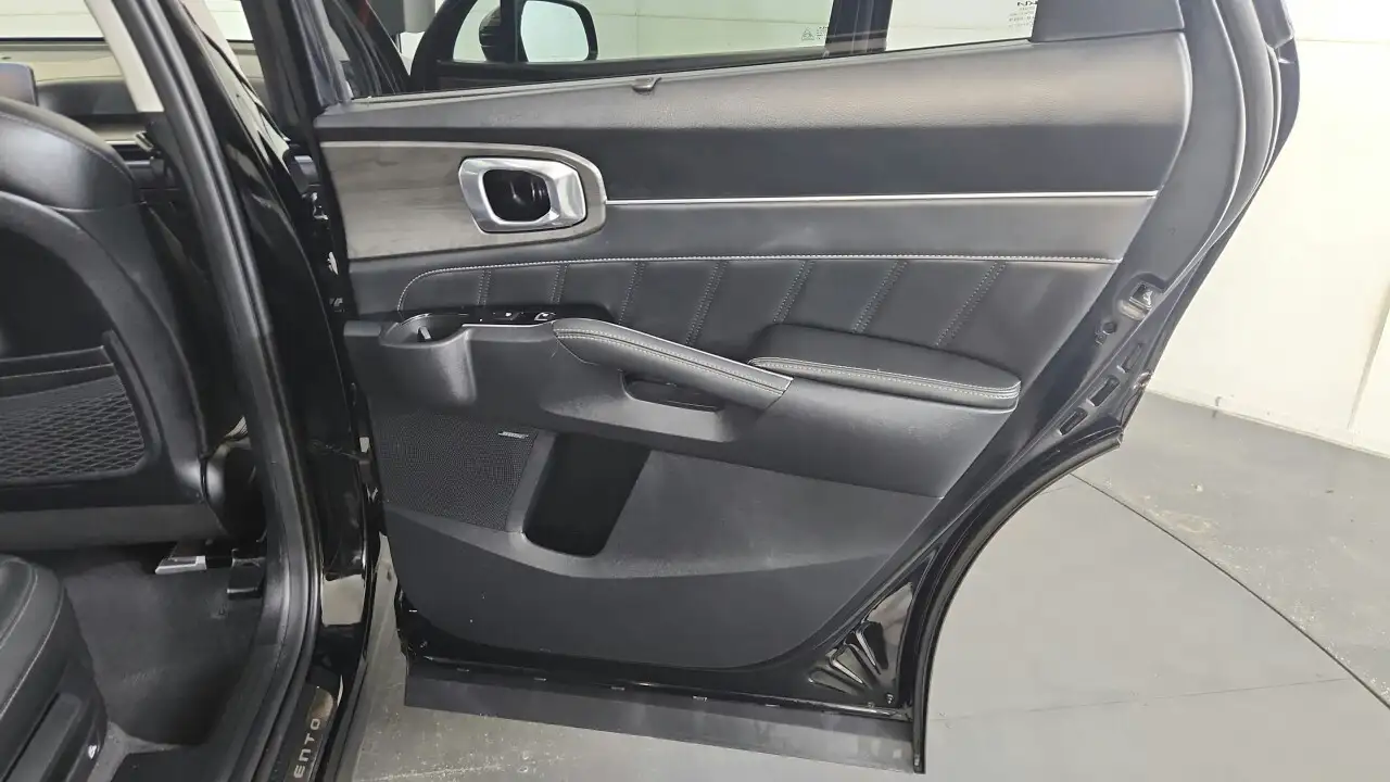 Kia Sorento photo Kia Sorento
