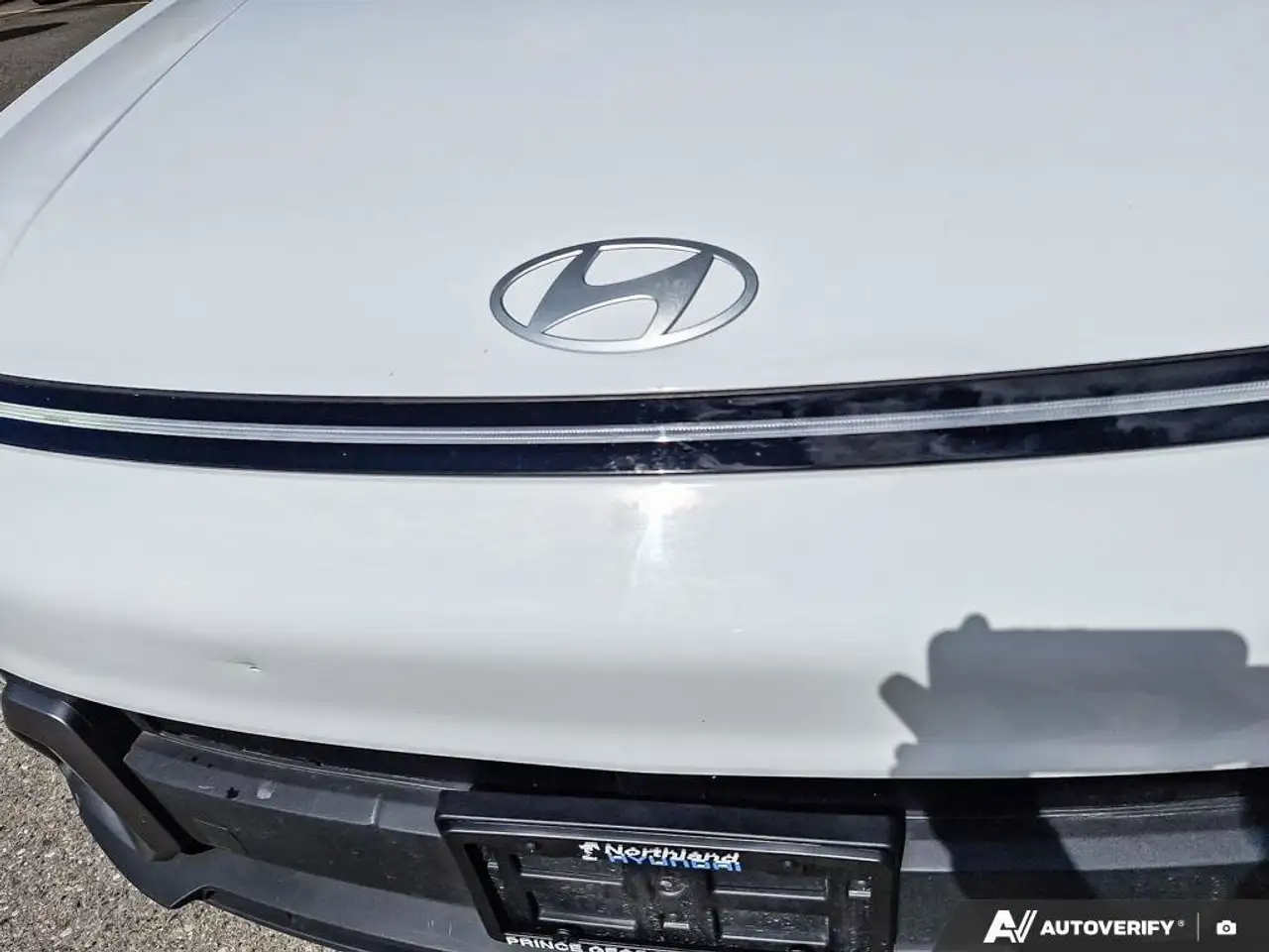 Hyundai KONA снимка Hyundai KONA