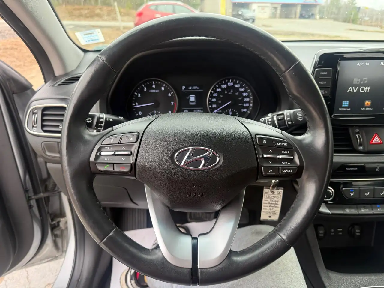 Hyundai ELANTRA снимка Hyundai ELANTRA