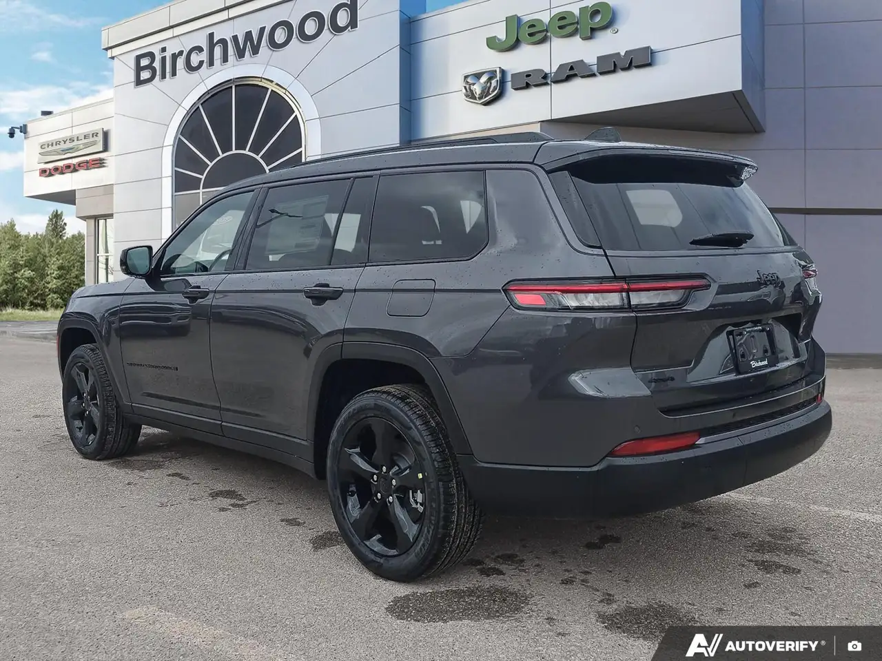 Jeep Grand Cherokee снимка Jeep Grand Cherokee