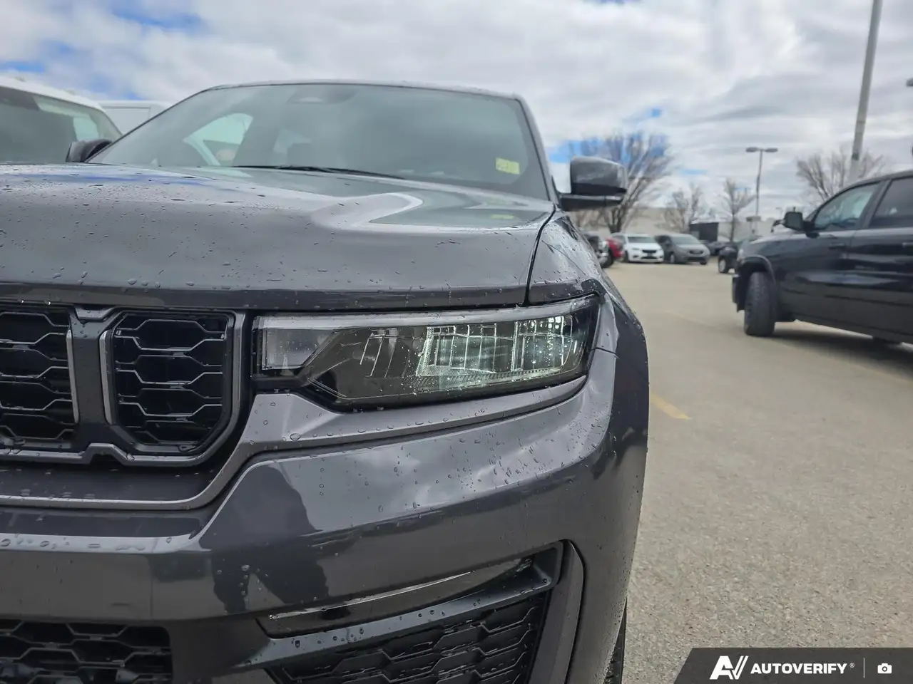 Jeep Grand Cherokee снимка Jeep Grand Cherokee