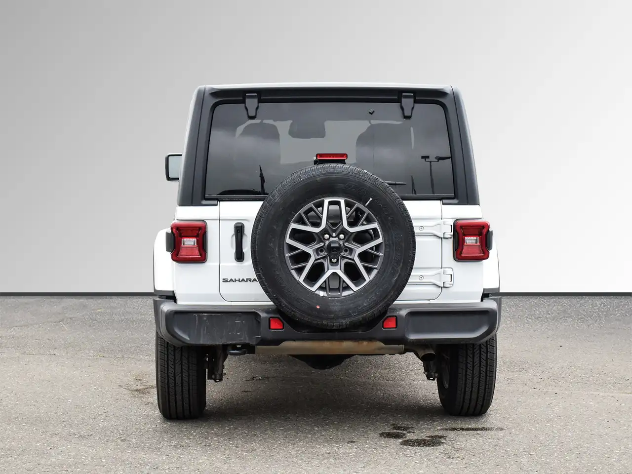 Jeep Wrangler photo Jeep Wrangler