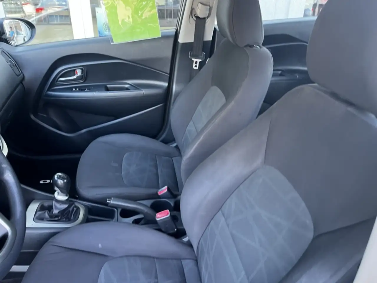 Kia Rio снимка Kia Rio
