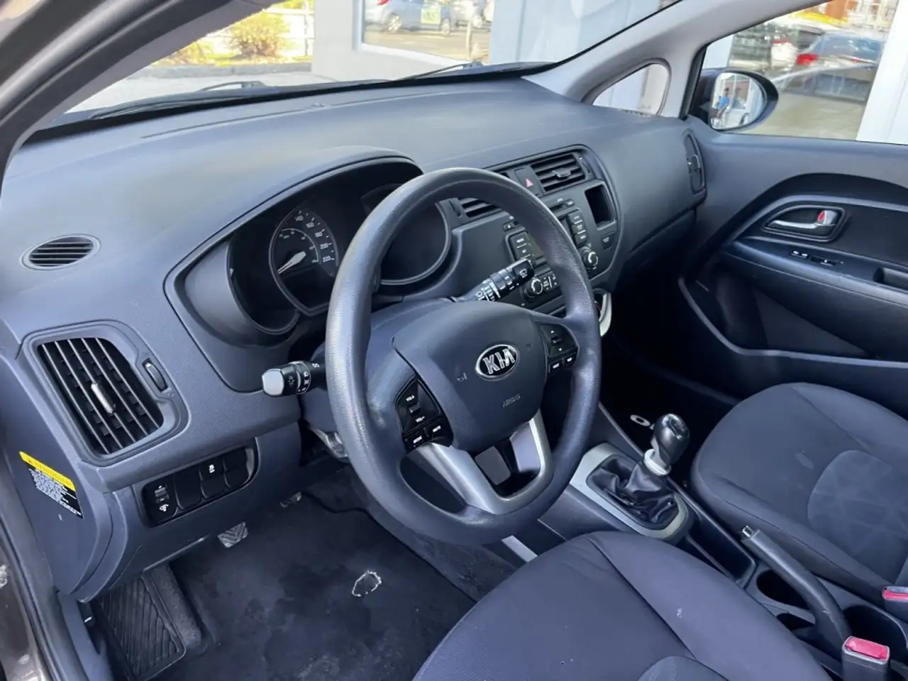 Kia Rio снимка Kia Rio