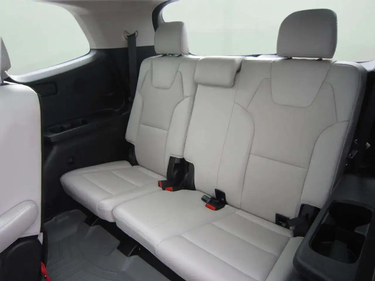 Kia Telluride photo Kia Telluride