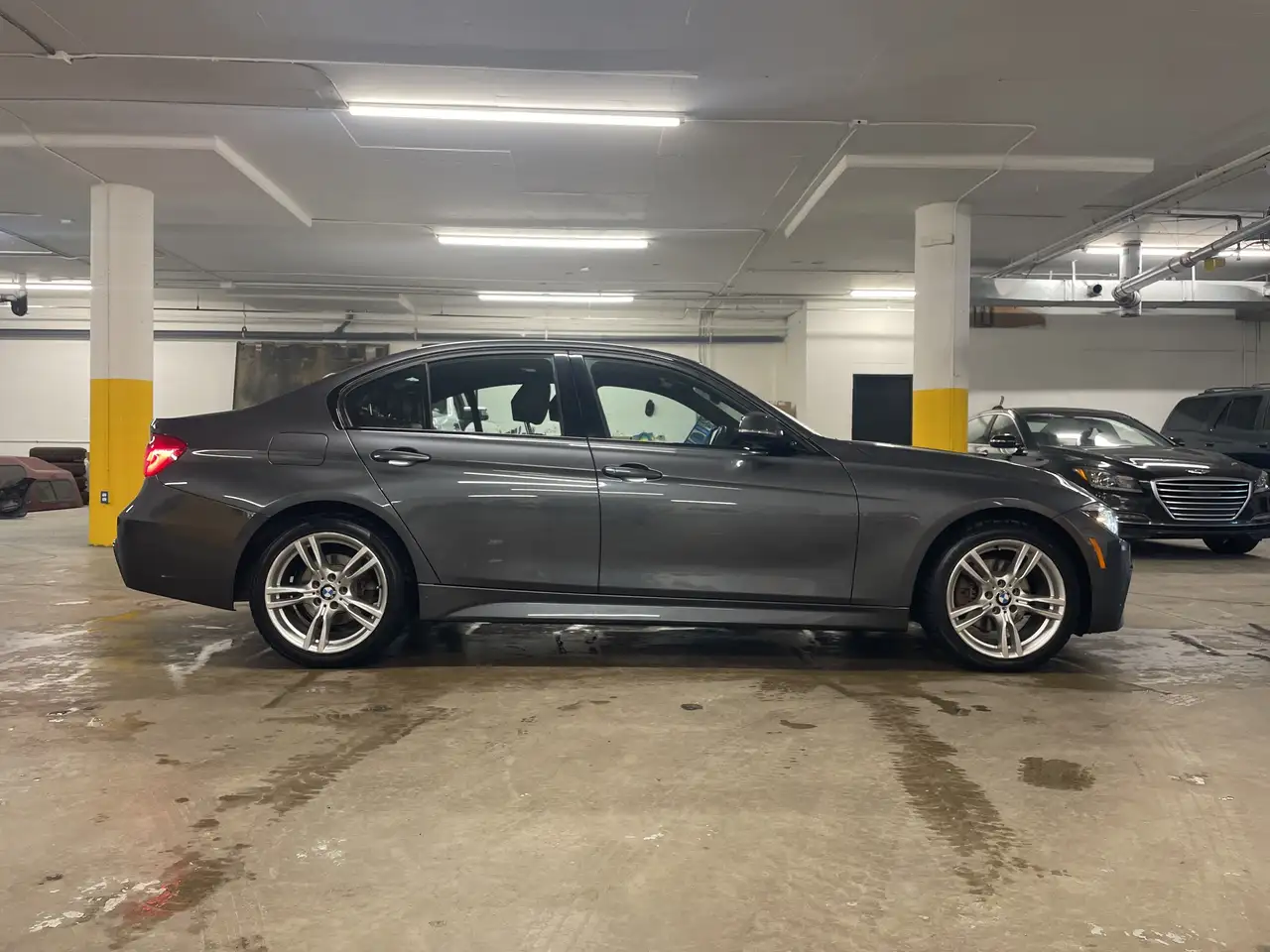 BMW 3 Series photo BMW 3 Series