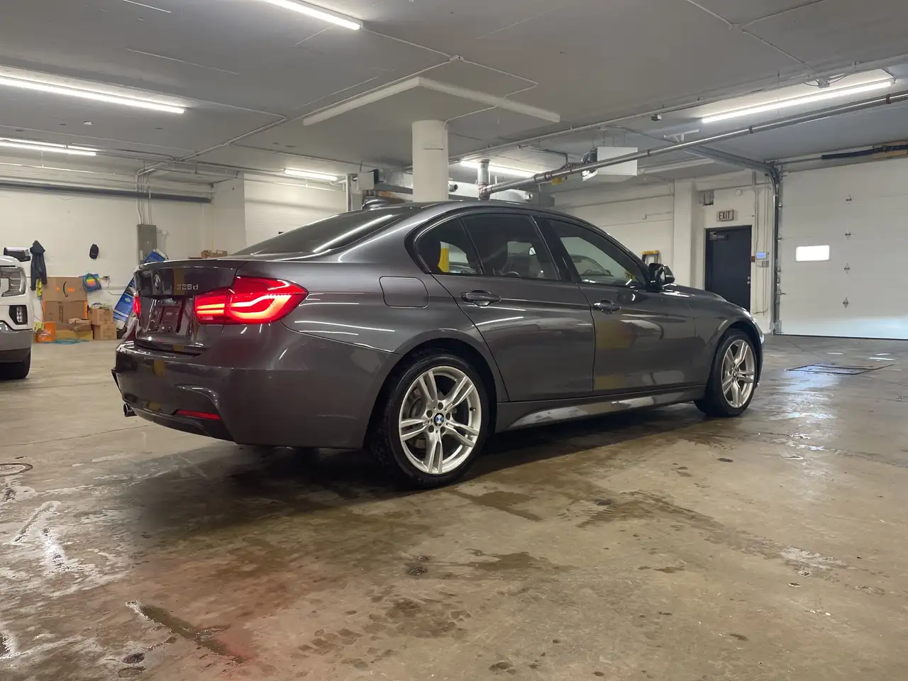 BMW 3 Series photo BMW 3 Series