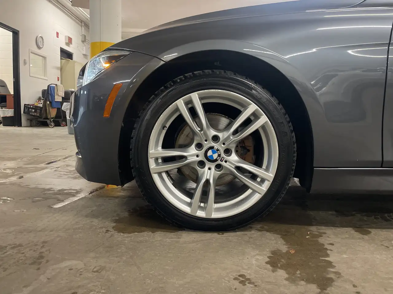 BMW 3 Series photo BMW 3 Series
