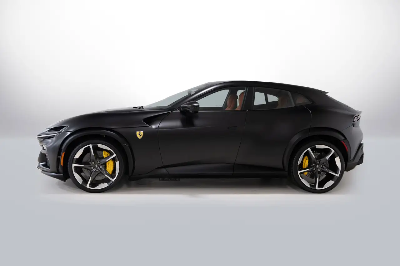 Ferrari Purosangue снимка Ferrari Purosangue