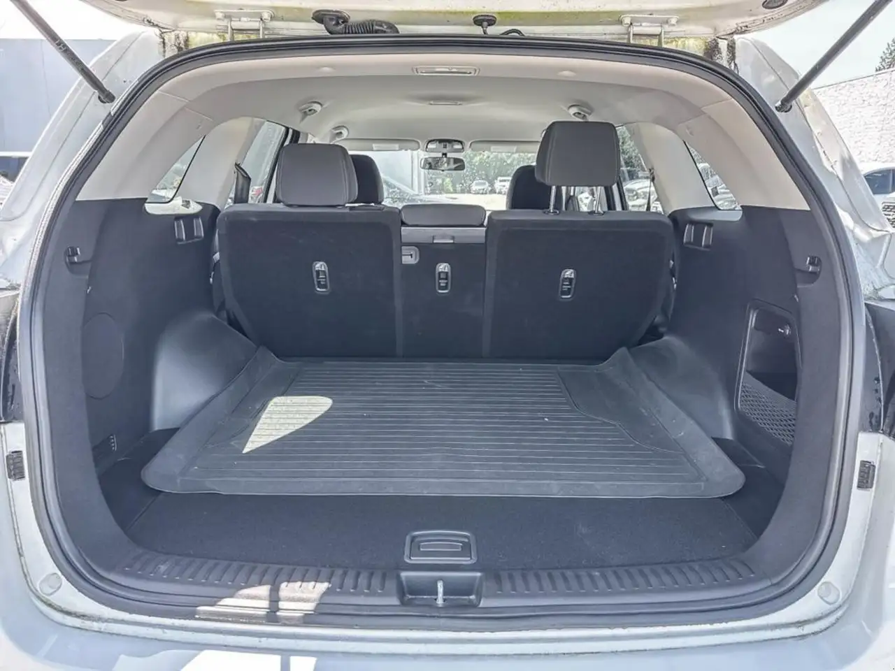 Kia Sorento photo Kia Sorento