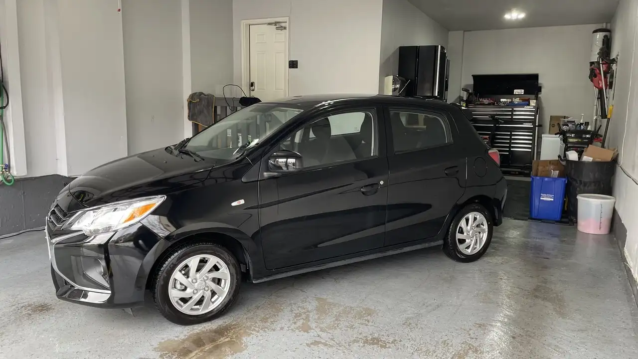 Mitsubishi Mirage снимка Mitsubishi Mirage