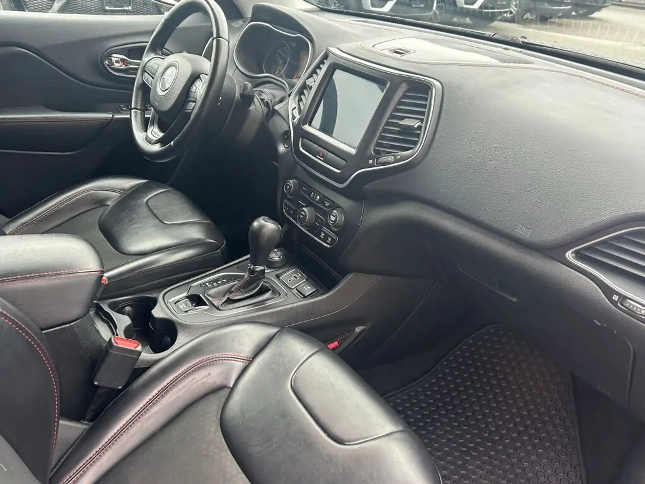 Jeep Cherokee fotografie Jeep Cherokee