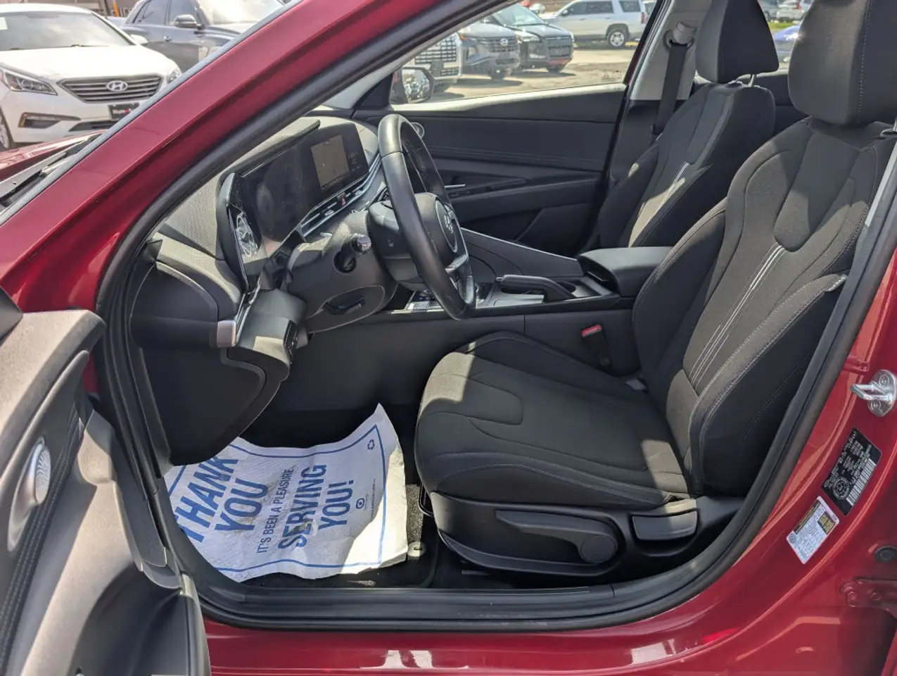 Hyundai ELANTRA снимка Hyundai ELANTRA