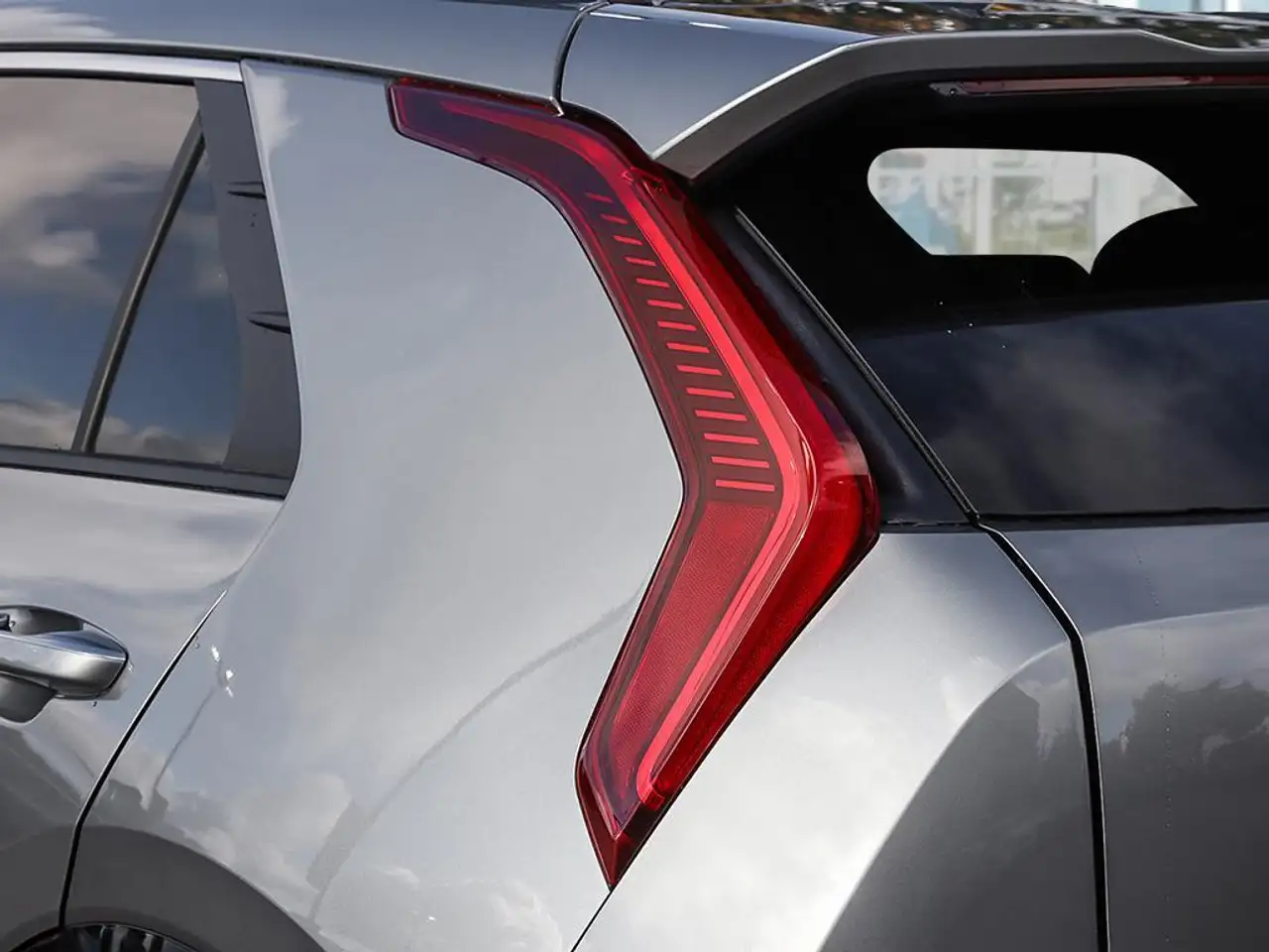 Kia Niro снимка Kia Niro