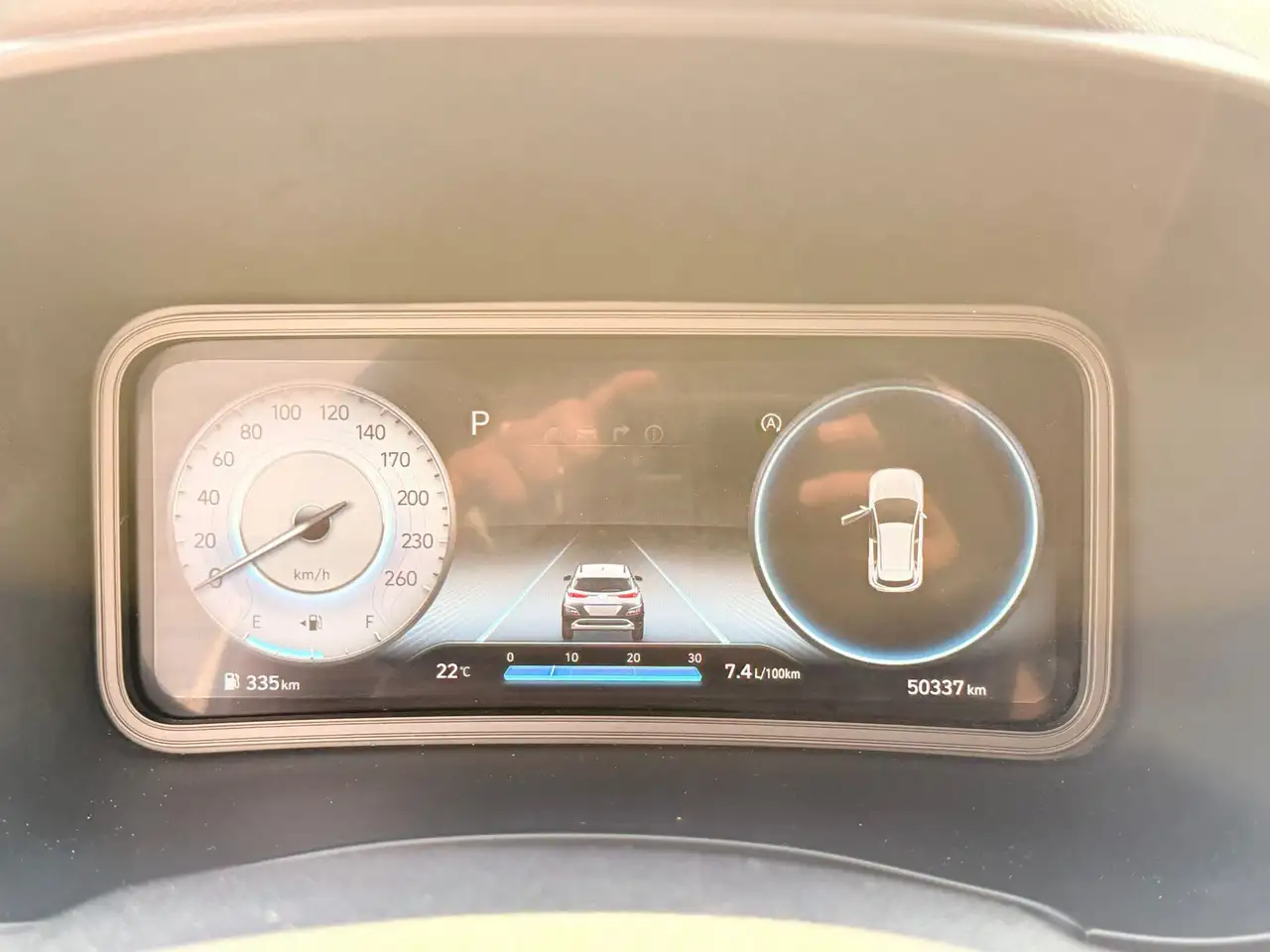 Hyundai KONA снимка Hyundai KONA